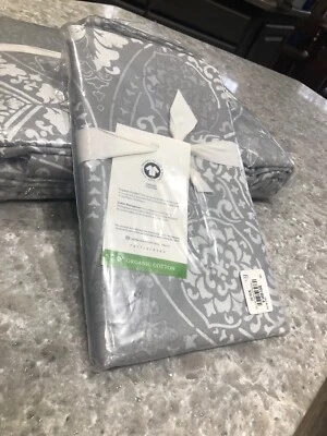 Funda nórdica Pottery Barn Carins Medallion gris - completa/queen + 2 fundas de euro nueva Foto 1 de 4