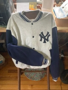 New York Yankees 24 Times World Series Champions Mens Cotten Jacket XL - Picture 1 of 4