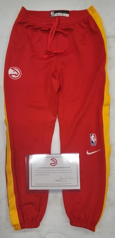30427 Nike Atlanta Hawks TRAE YOUNG 2022/23 Game Player Worn Pants RED MEDIUM Cover