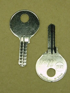 x1 P KEY V1 VW beetle BUG 1951 1952 1953 zwitter type 1 split window kafer - Picture 1 of 1