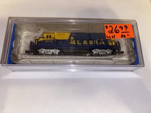 BACHMANN #63598 N Scale Diesel GP-40 8-Wheel Drive LOCOMOTIVE ALASKA Brand New - Picture 1 of 10