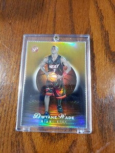 2003-04 Dwyane Wade Topps Pristine Gold Refractor NM 71/99 
