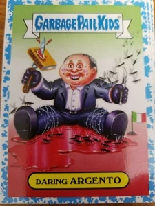 2019 GPK Garbage Pail Kids Revenge oh Horror-ible 12b Daring Argento BLUE 67/99 - Imagen 1 de 1