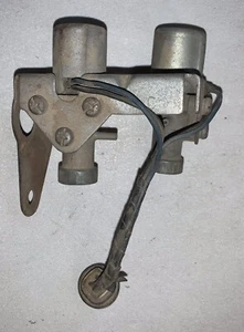 Air Conditioning Vacuum Solenoids  off 1978 Datsun 280Z.  -S22 - Picture 1 of 5