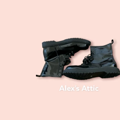 Charlotte Russe Mujer Botas con Cordones Talla 8 Foto 1 de 2