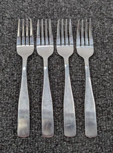 Juego de 4 tenedores de ensalada Cambridge de acero inoxidable de 6" cubiertos con mango satinado Madison - Imagen 1 de 11
