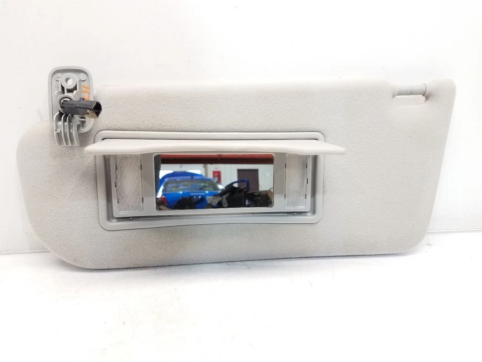 Parasol izquierdo Mazda 6 conductores 2003-04 - iluminado *tela gris* Foto 1 de 4