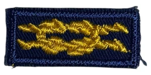 Cub Scout Den Leader Award Adult Leader Knot Cloth  - Picture 1 of 2