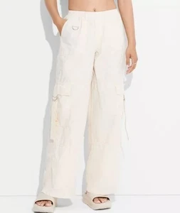 Women's Mid-Rise Wide Leg Cargo Pants - Wild Fable Off-White XS - Picture 1 of 2