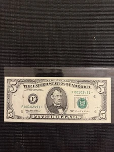 Vintage USA Five Dollar Bill Currency Star Note 1995 Uncirculated - Picture 1 of 2