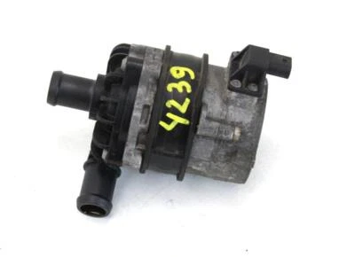 2010-2018 AUDI A6 A7 A8 S4 S5 Q7 3.0L - AUXILIARY WATER PUMP 8K0965567 OEM #4239 Foto 1 de 4