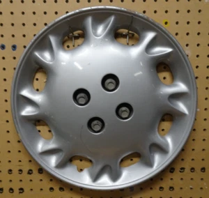 (1) 1996-1997 SATURN S SERIES Hubcaps 15” Wheel Cover 6007 21011859 OEM - Picture 1 of 17