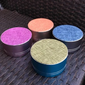 Compacto Potente Altavoz Bluetooth Inalámbrico Mini Fuerte Estuche de Metal - Imagen 1 de 18