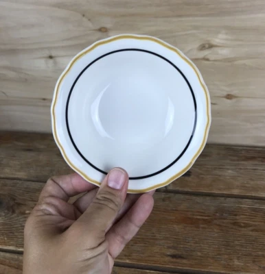 NEW OPEN BOX Syracuse China Berry Bowls 4.5 Mustard Black Rim RestaurantWare NOS