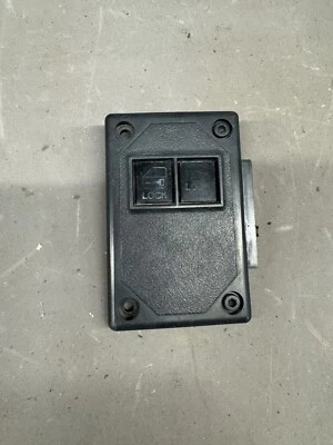 Chevy Camaro Firebird 1982-1992 Trans Am botones de bloqueo de puerta interruptor placa de ajuste OEM Foto 1 de 4