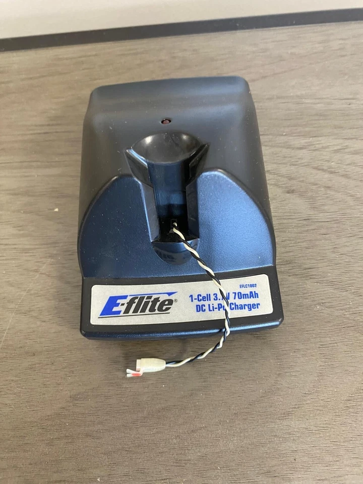 E-flite 1-Cell 3.7V 0.3A DC Li-Po Charger EFLC1000 - Image 1 of 1