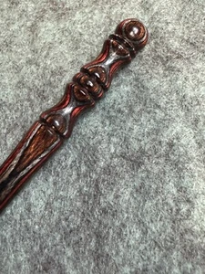 Hand carved Beautiful Crimson Ironwood WOOD YARN  CROCHET HOOK  size G - Picture 1 of 4