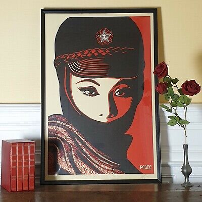 Shepard Fairey (OBEY) - Mujer Fatale - Open Edition - SIGNED - 2021 • 163.06€
