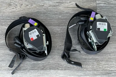 Audi A3 S3 8P 2007 Left/Right Set Front Seat Belt 604183100 / 604183300 - Image 1 of 4