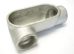 EATON LR777 Crouse-Hinds 2 1/2" Condulet Form 7 conduit outlet body - Picture 1 of 3