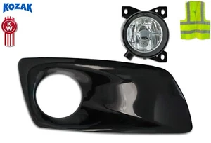 Black Plastic Fog Bezel and Fog Light Lamp Right Passenger Side Kenworth T660 - Bild 1 von 9