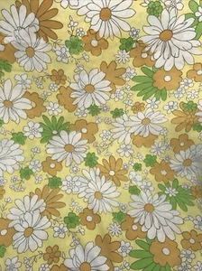 Beautiful Vintage Floral Flower Power Lemon Double Flat Sheet 1970’s (88” x 98”) - Picture 1 of 7