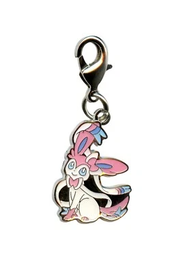 Llavero Sylveon 700 CHARM National Pokedex Pokemon Center Japón Foto 1 de 3