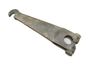 78 Yamaha DT125 DT 125 Front Brake Arm Lever - Picture 1 of 7