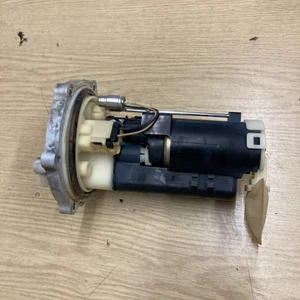 2002-09 Yamaha Road Star Warrior XV1700 Petrol Gas Fuel Pump - Picture 1 of 7