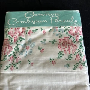 VTG Cannon Percale 2 Standard Pillowcases Combspun Cotton Pink Sampler Flower - Picture 1 of 9