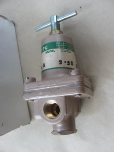 New WATTS 1/2" 2-26A NOS Pressure Regulator NIB - Picture 1 of 13