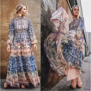 Vestido floral con cuentas Bhanuni by Jyoti - Talla 6 - Imagen 1 de 2