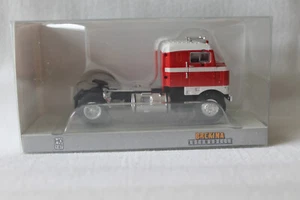 Brekina 85956 Kenworth 500 Bullnose, Sonderfarbe rot/weiss 1950 - Picture 1 of 4