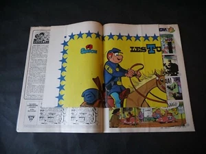 JOURNAL DE SPIROU N°2197 + POSTER LES TUNIQUES BLEUES - Picture 1 of 2
