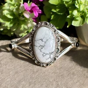 Howlite & Black Onyx Solid 925 Sterling Silver Cuff Bracelet - Picture 1 of 4