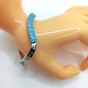 Vtg Sterling Silver Hammered Hinge Bracelet Inlay Turquoise Taxco - Picture 1 of 9