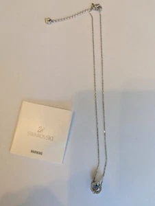 SWAROVSKI Pear Shape Necklace Pendant Gold-tone plated As New no tag - Picture 1 of 4