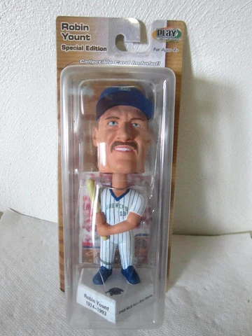 2002 Play Makers Upper Deck Robin Yount Bobble Head ~ Milwaukee Brewers #19 Cover