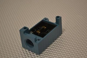 ONE NEW HONEYWELL MICRO SWITCH BASE LSZ4001. - Imagen 1 de 1