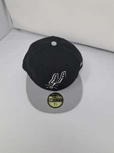New Era 59Fifty Men Women Cap San Antonio Spurs 2-tone Fitted Hat Size 7 1/2.. - Picture 1 of 9