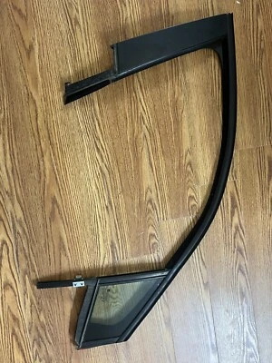 2016-2019 雪佛兰十字前右侧门窗框架 WEATHERSTRIP 原始设备制造商 — 第 1/4 张图片