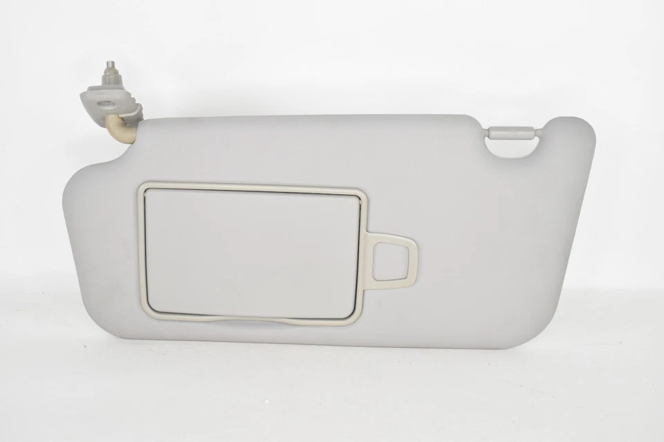 2008 Kia Rondo Driver Left Sun Visor Sunvisor Gray Broken Lid Hinge - Image 1 of 4