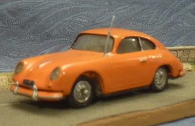Voiture miniature au 1/43: PORSCHE 356 orange en NOREV plastique repeinte - Photo 1/4