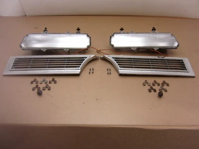 Cadillac Deville Fleetwood El Dorado 1965 guardabarros delantero luces laterales Foto 1 de 4