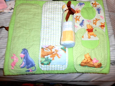 Juego de cambio de pañales Pooh & Friends Foto 1 de 4