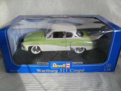 Wartburg 311 Coupé, grün-weiß, 08419, Revell, 1:18 OVP #251 - Bild 1 von 4