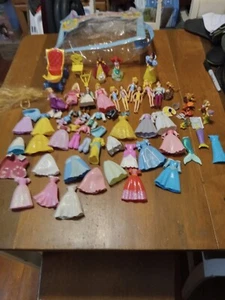 Lote Muñeca Princesa Momentos Favoritos Disney Accesorios Vestido Lote Grande - Imagen 1 de 5