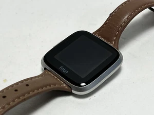 Fitbit Versa Lite Watch Activity Tracker Silver/Black FB415 SE - UNTESTED - Picture 1 of 3