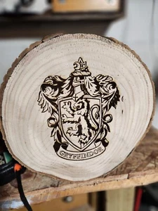 Griffendor Harry Potter Laser Engraved Pine Log slice 12"X12"x1" Heavy - Picture 1 of 5