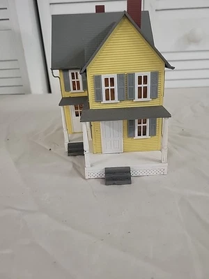 Persianas amarelas/cinza MTH Rail King Farm  - Imagem 1 de 4